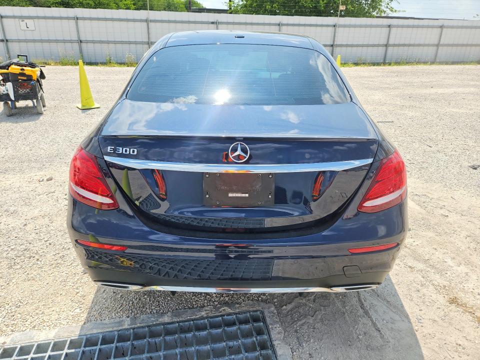 55936716 :رقم المزاد ، WDDZF4JB6KA630976 vin ، 2019 Mercedes-benz E مزاد بيع