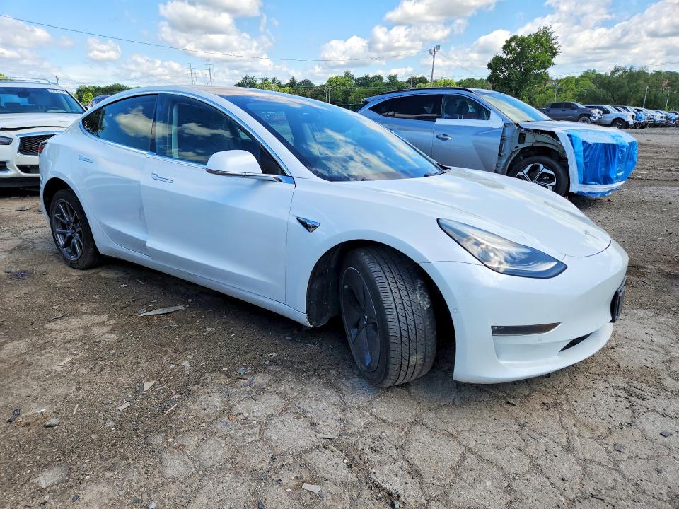 2018 Tesla 3 მანქანა იყიდება აუქციონზე, vin: 5YJ3E1EA7JF162183, აუქციონის ნომერი: 57085186