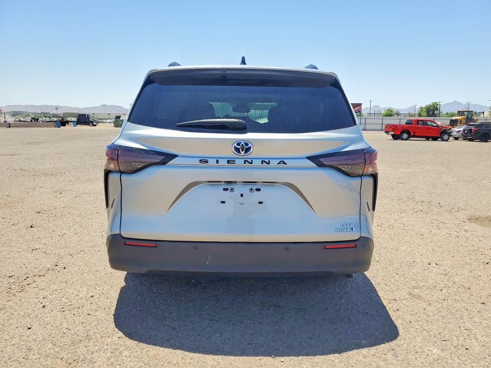 Продажа на аукционе авто 2024 Toyota Sienna, vin: 5TDYRKEC7RS182653, номер лота: 55550366