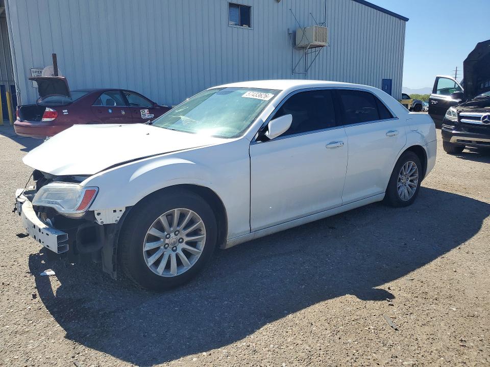 2014 Chrysler 300 მანქანა იყიდება აუქციონზე, vin: 2C3CCAAG3EH243721, აუქციონის ნომერი: 57433626