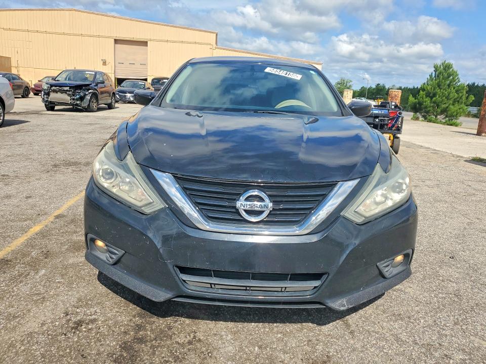 2017 Nissan Altima მანქანა იყიდება აუქციონზე, vin: 1N4AL3AP2HC211399, აუქციონის ნომერი: 58546156
