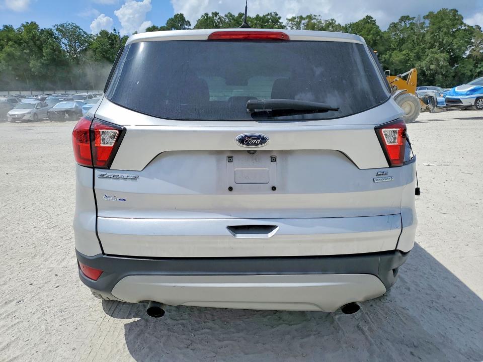 2019 Ford Escape მანქანა იყიდება აუქციონზე, vin: 1FMCU0GDXKUC00823, აუქციონის ნომერი: 57204766