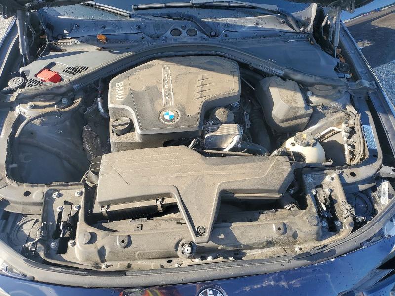 57291616 :رقم المزاد ، WBA3B1G50FNT03285 vin ، 2015 Bmw 320 مزاد بيع