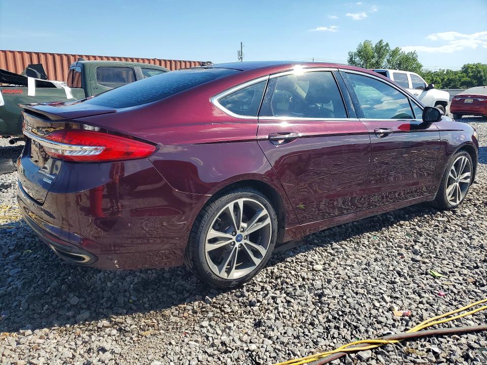 56153606 :رقم المزاد ، 3FA6P0K92JR109245 vin ، 2018 Ford Fusion مزاد بيع