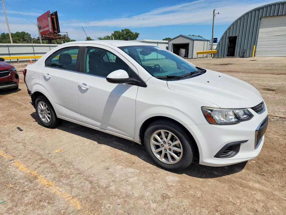 58028606 :رقم المزاد ، 1G1JD5SHXH4116814 vin ، 2017 Chevrolet Sonic مزاد بيع