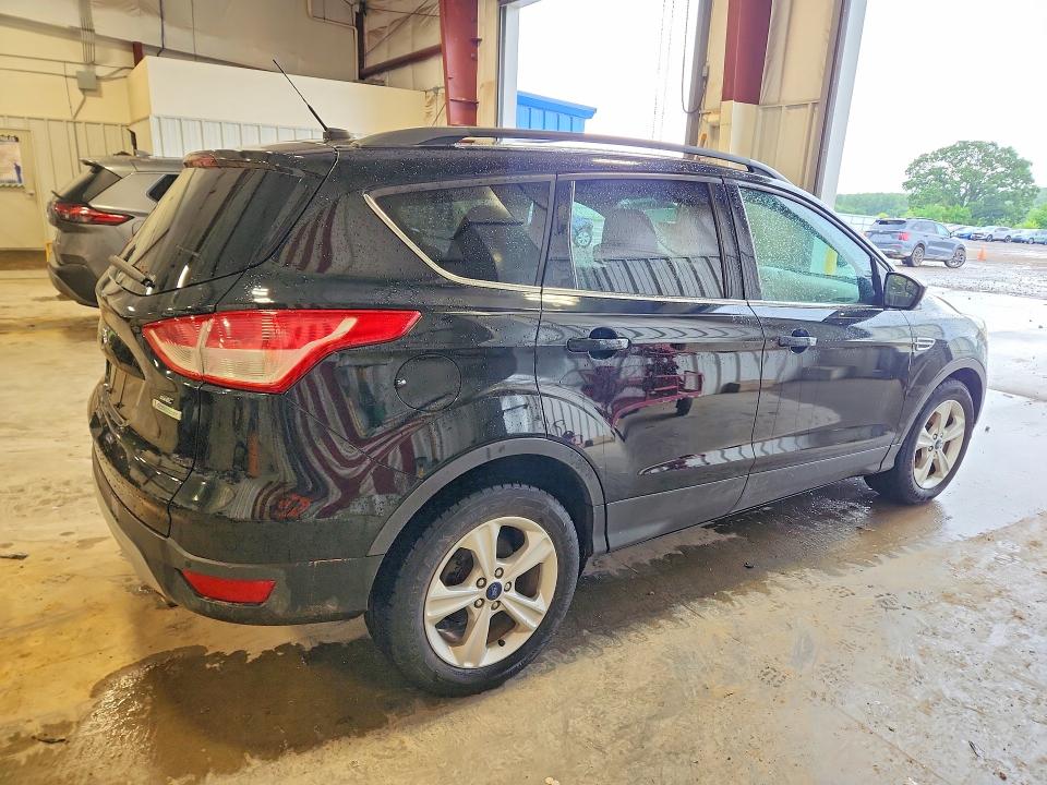 56647766 :رقم المزاد ، 1FMCU0G91GUA08337 vin ، 2016 Ford Escape مزاد بيع