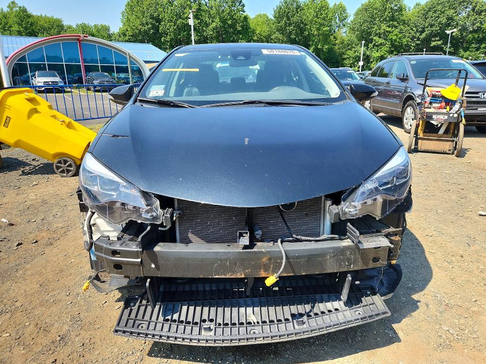 58188026 :رقم المزاد ، 2T1BURHE1JC063794 vin ، 2018 Toyota Corolla مزاد بيع