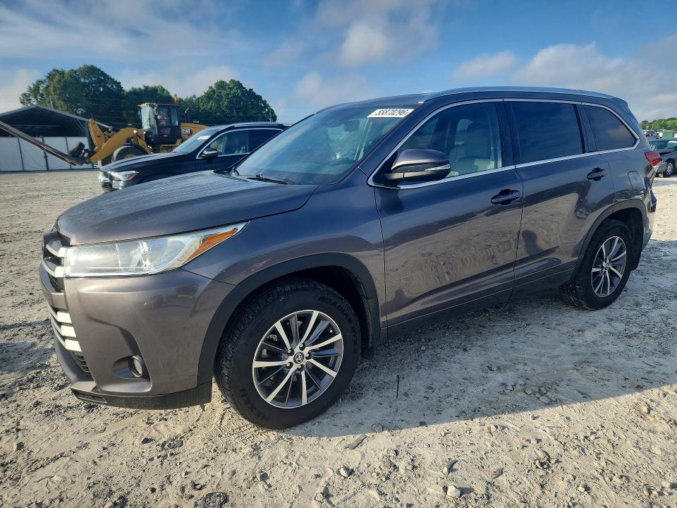 Aukcja sprzedaży 2018 Toyota Highlander, vin: 5TDJZRFH5JS525064, numer aukcji: 55870296