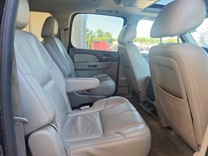58356426 :رقم المزاد ، 1GNSKJE70ER131292 vin ، 2014 Chevrolet Suburban مزاد بيع