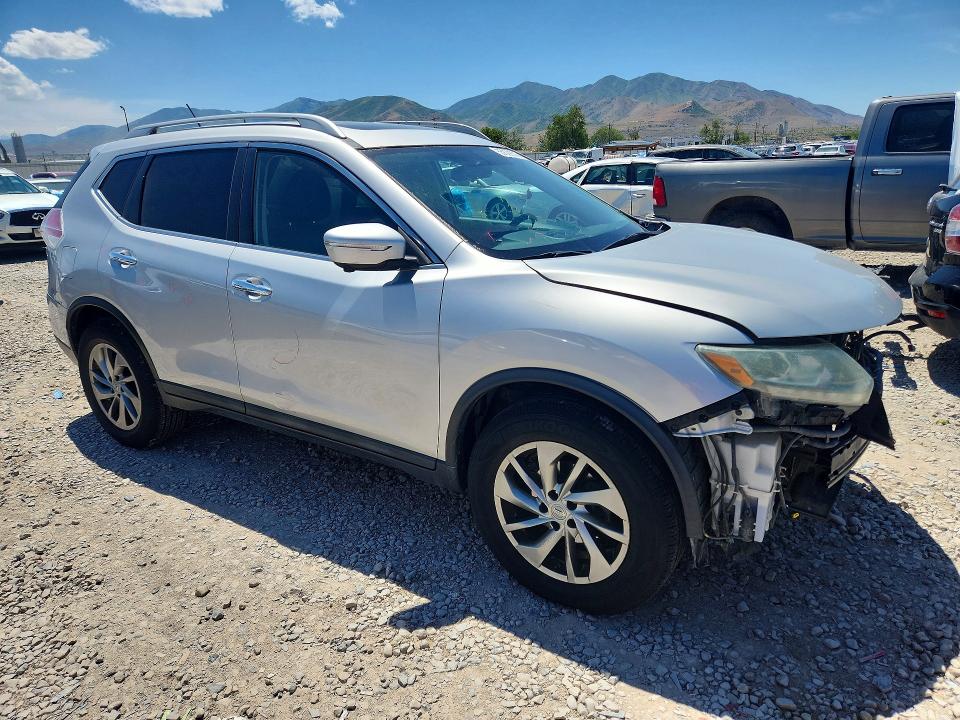 2015 Nissan Rogue მანქანა იყიდება აუქციონზე, vin: 5N1AT2MV0FC902678, აუქციონის ნომერი: 55629536