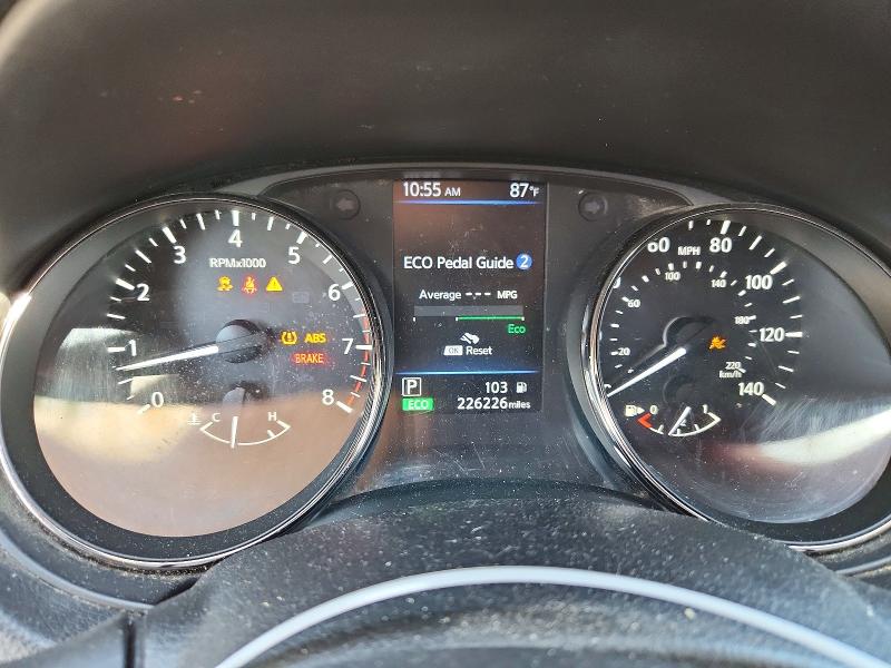 55734326 :رقم المزاد ، JN8AT2MV2JW353792 vin ، 2018 Nissan Rogue مزاد بيع