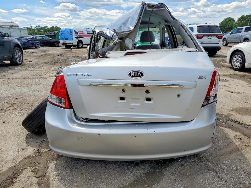 57311666 :رقم المزاد ، KNAFE221595646063 vin ، 2009 Kia Spectra مزاد بيع