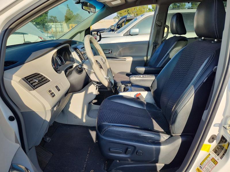 58428816 :رقم المزاد ، 5TDXK3DC7BS164201 vin ، 2011 Toyota Sienna مزاد بيع