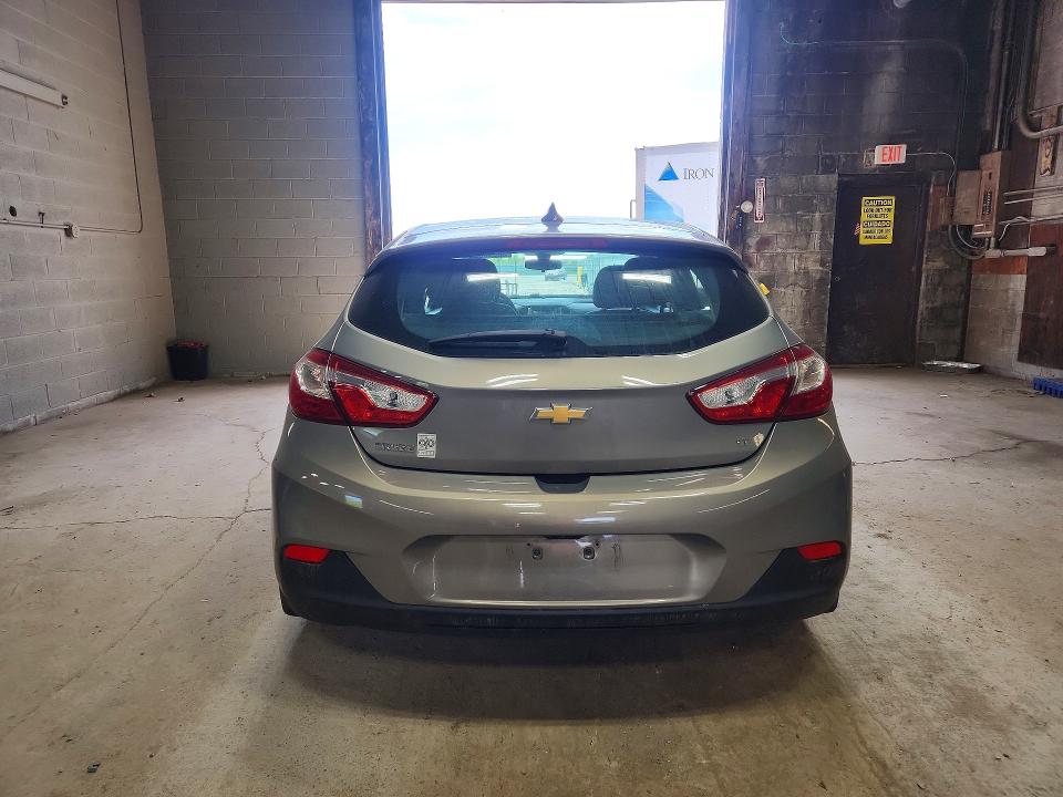 55540626 :رقم المزاد ، 3G1BE6SM4HS593078 vin ، 2017 Chevrolet Cruze مزاد بيع