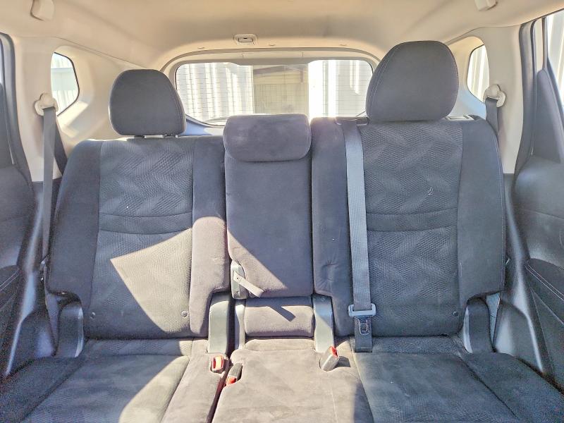 55971696 :رقم المزاد ، 5N1AT2MT6FC832389 vin ، 2015 Nissan Rogue مزاد بيع