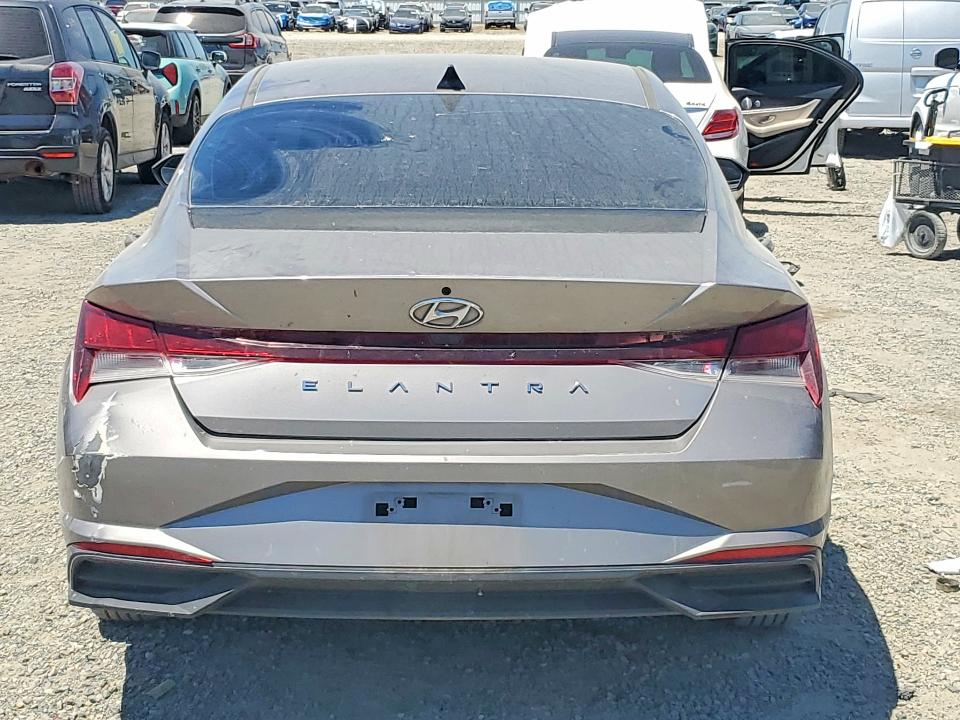 57408696 :رقم المزاد ، KMHLL4AG2MU070262 vin ، 2021 Hyundai Elantra مزاد بيع