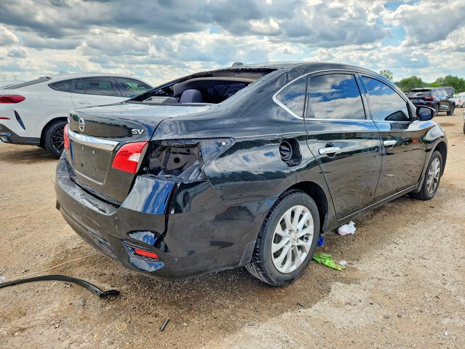 57905916 :رقم المزاد ، 3N1AB7AP1JL635450 vin ، 2018 Nissan Sentra مزاد بيع