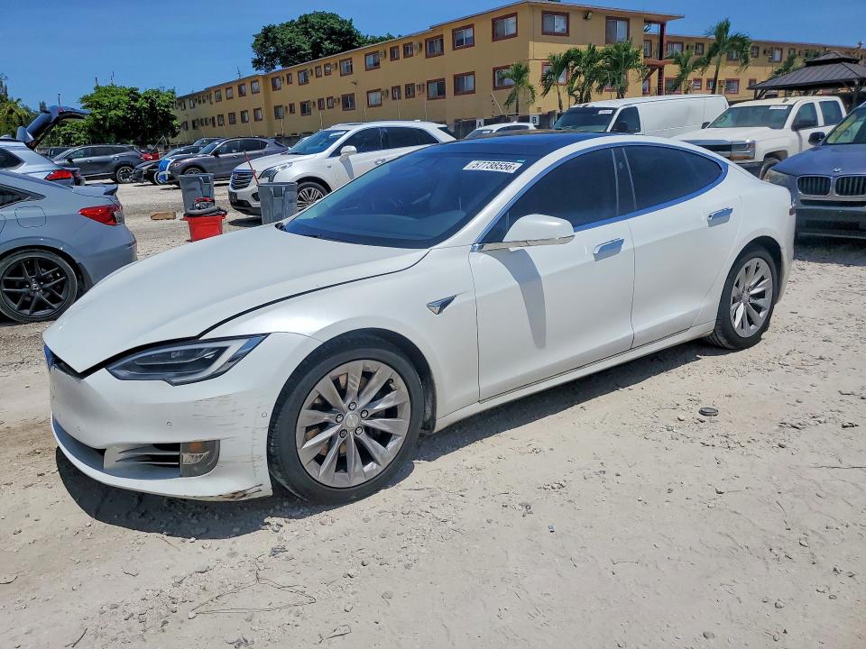 Продажа на аукционе авто 2017 Tesla Model S, vin: 5YJSA1E25HF185942, номер лота: 57738556