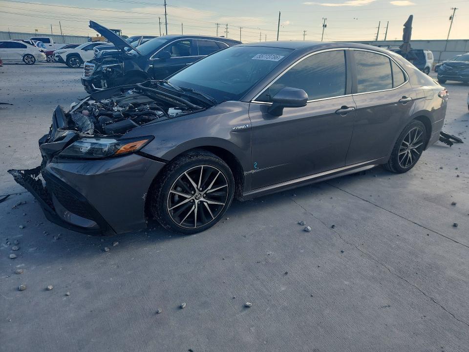 55773786 :رقم المزاد ، 4T1G31AK7MU548924 vin ، 2021 Toyota Camry مزاد بيع