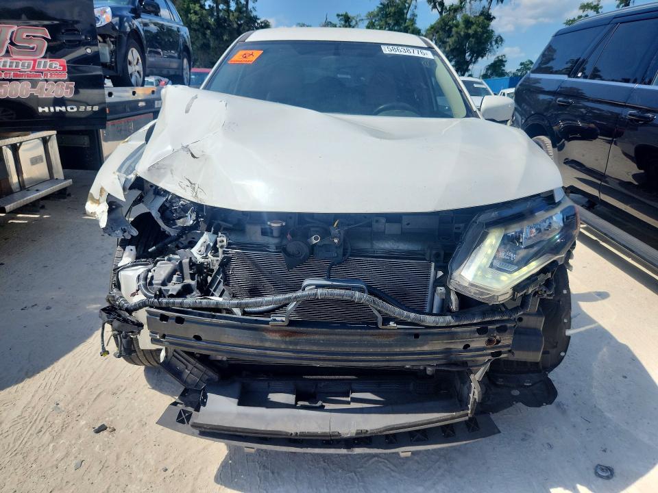 58638776 :رقم المزاد ، JN8AT2MT7HW140183 vin ، 2017 Nissan Rogue مزاد بيع