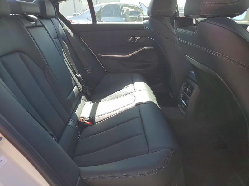 56510556 :رقم المزاد ، 3MW69FF00R8E55621 vin ، 2024 Bmw 330i مزاد بيع