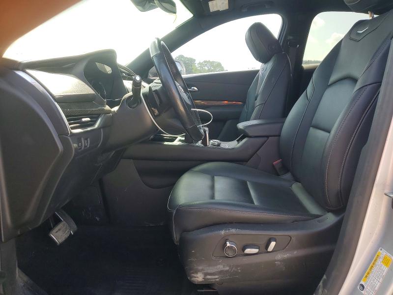 85610805 :رقم المزاد ، 1GYFZFR47LF148411 vin ، 2020 Cadillac Xt4 مزاد بيع