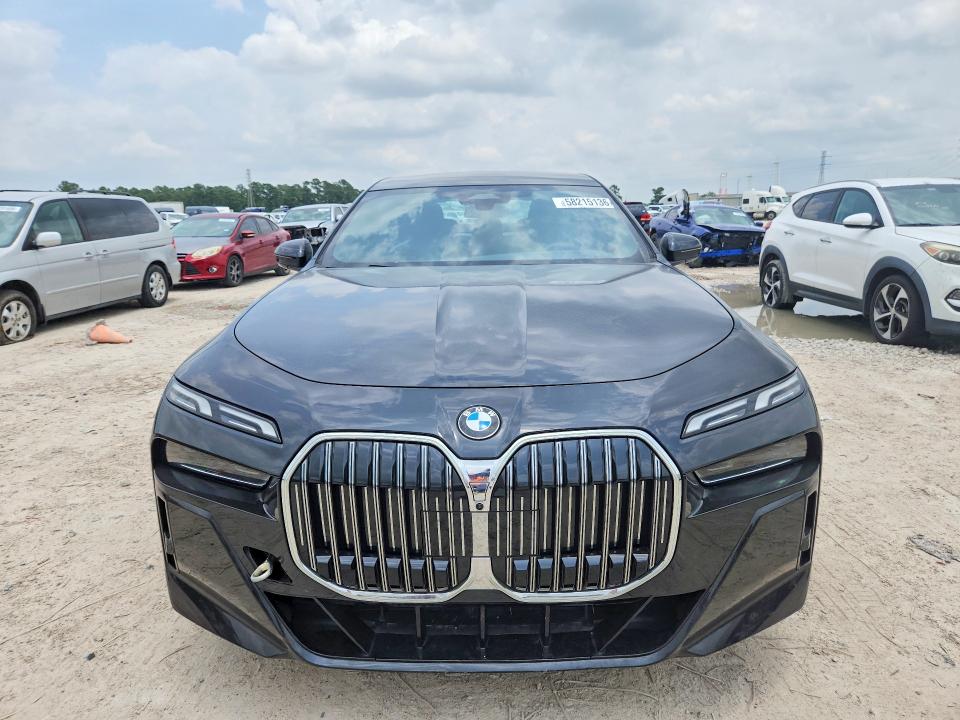 58215136 :رقم المزاد ، WBA23EH00PCM21708 vin ، 2023 Bmw 740 مزاد بيع