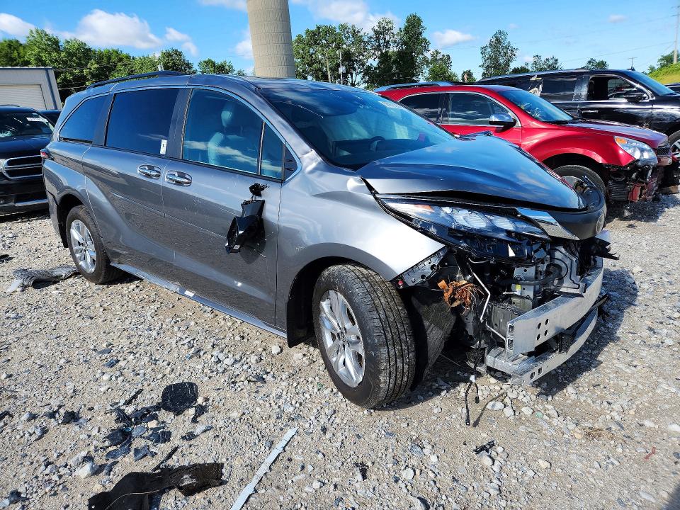 56975226 :رقم المزاد ، 5TDYSKFC1TS254859 vin ، 2026 Toyota Sienna مزاد بيع