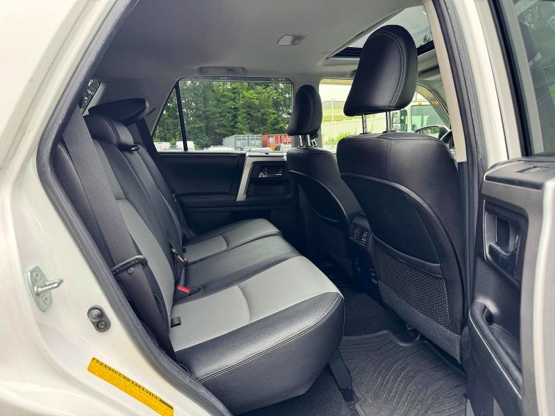 58918586 :رقم المزاد ، JTEBU5JRXF5234841 vin ، 2015 Toyota 4runner مزاد بيع