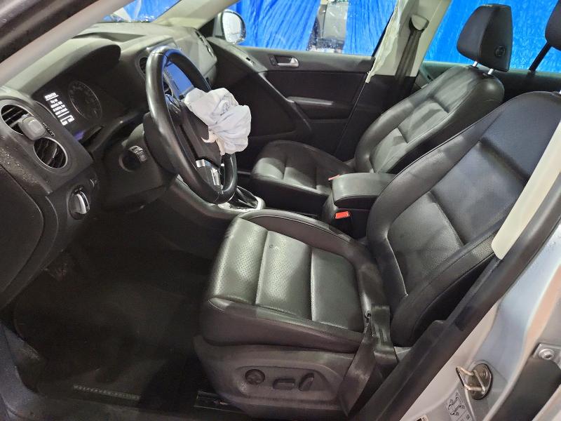 56521856 :رقم المزاد ، WVGRV7AX8HW508024 vin ، 2017 Volkswagen Tiguan مزاد بيع