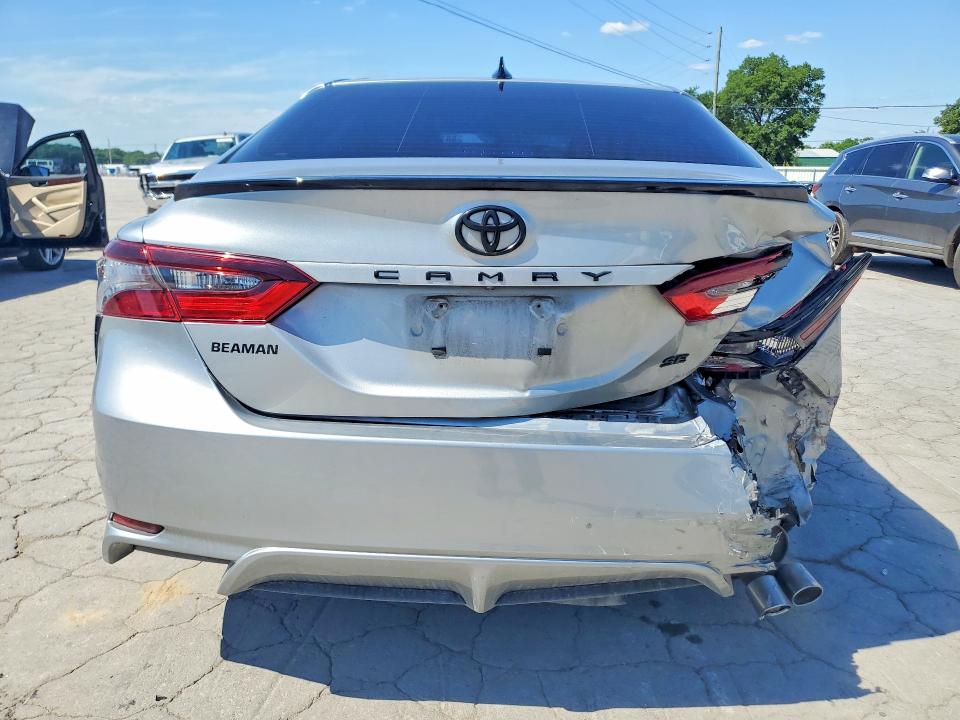 2022 Toyota Camry მანქანა იყიდება აუქციონზე, vin: 4T1G11AK4NU021978, აუქციონის ნომერი: 56123886
