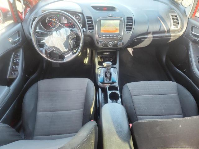 55658056 :رقم المزاد ، 3KPFL4A75JE277885 vin ، 2018 Kia Forte مزاد بيع