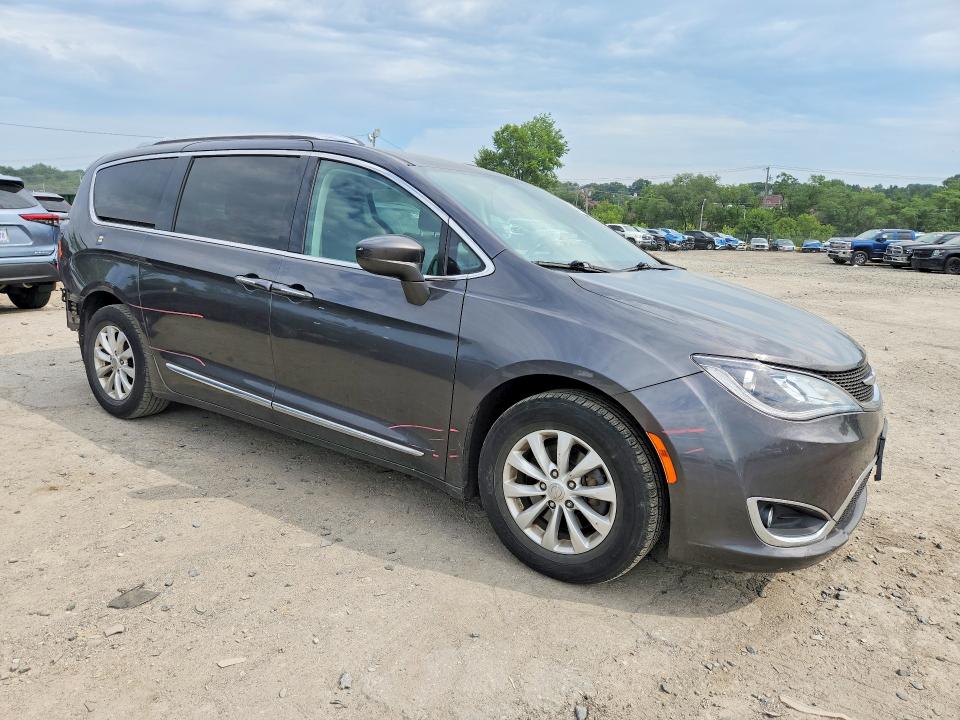 58698036 :رقم المزاد ، 2C4RC1BG4KR650375 vin ، 2019 Chrysler Pacifica مزاد بيع