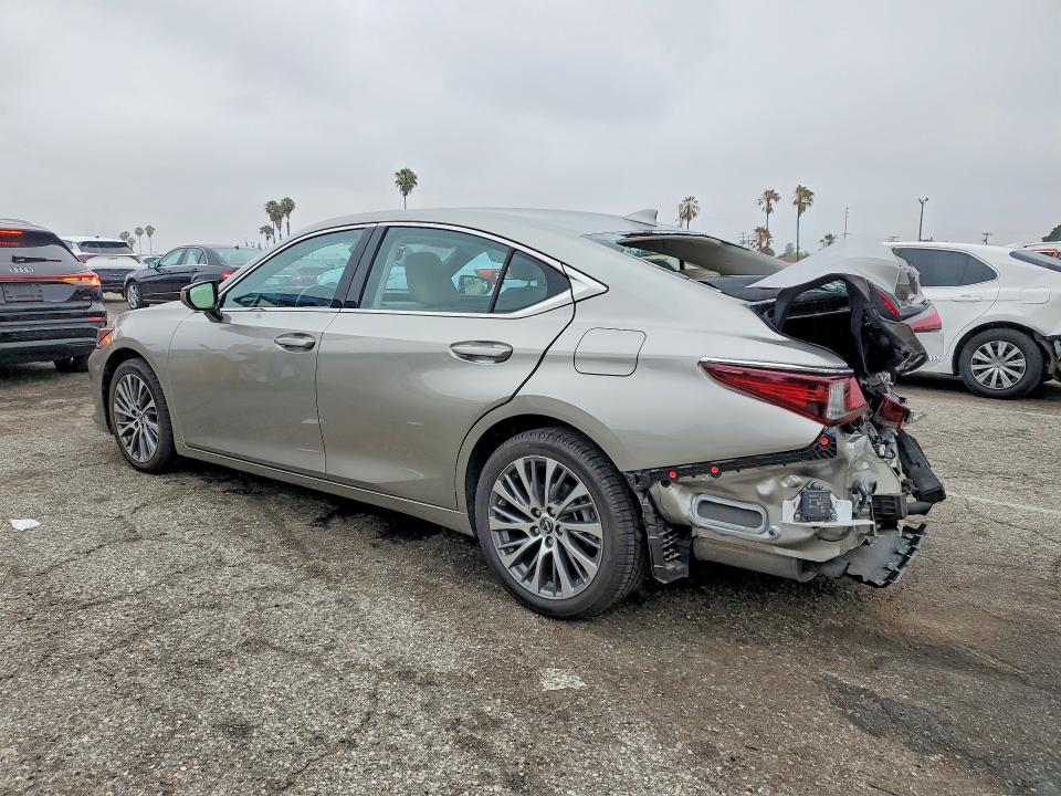 58217406 :رقم المزاد ، 58ADZ1B11LU080543 vin ، 2020 Lexus Es مزاد بيع
