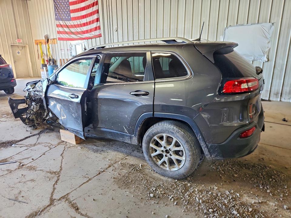 58246646 :رقم المزاد ، 1C4PJMCSXHW636093 vin ، 2017 Jeep Cherokee مزاد بيع