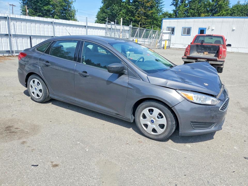 Продажа на аукционе авто 2017 Ford Focus, vin: 1FADP3E27HL325558, номер лота: 58717396