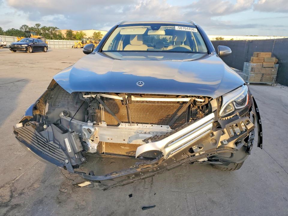 58764456 :رقم المزاد ، WDC0G4JB7KV161156 vin ، 2019 Mercedes-benz Glc مزاد بيع