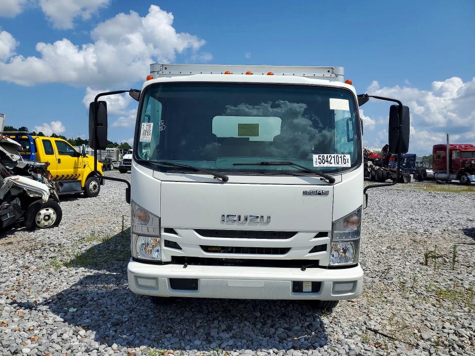 58421016 :رقم المزاد ، 54DE5W1L8NSR00042 vin ، 2022 Isuzu Nrr مزاد بيع