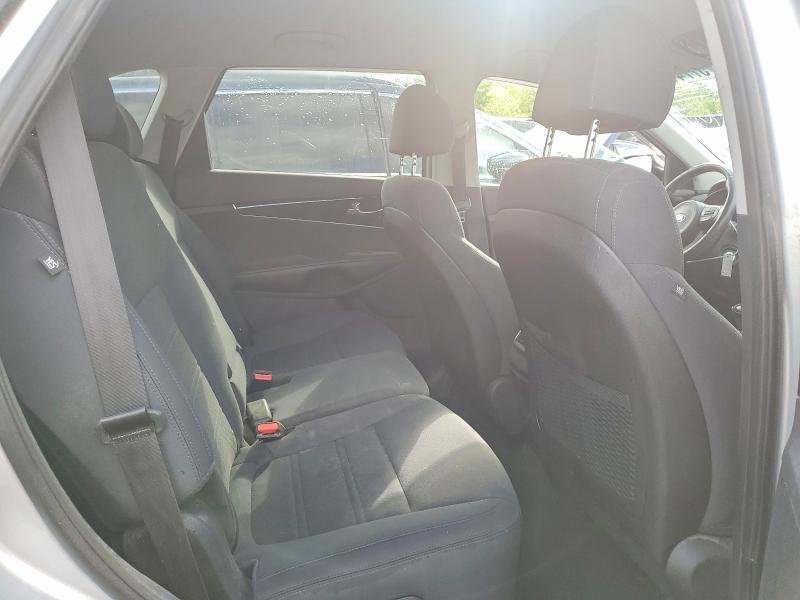 57741156 :رقم المزاد ، 5XYPG4A31JG424065 vin ، 2018 Kia Sorento مزاد بيع