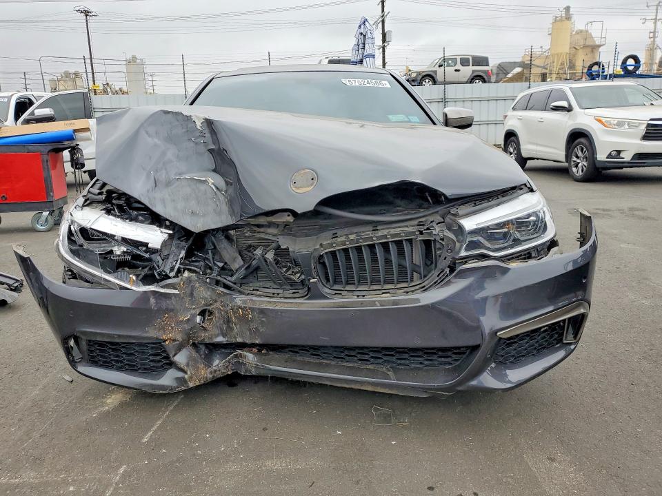 Продаж на аукціоні авто 2018 Bmw M550xi, vin: WBAJB9C57JG463639, номер лоту: 57624586