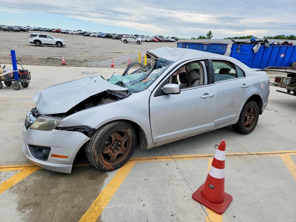 57486266 :رقم المزاد ، 3FAHP0HA8AR156290 vin ، 2010 Ford Fusion مزاد بيع