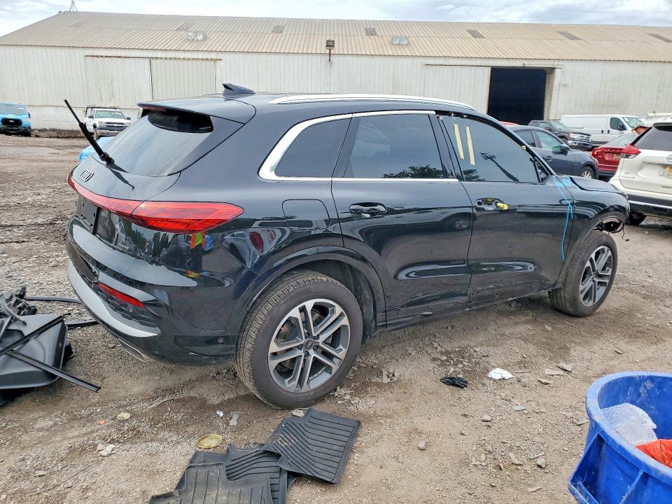 Продаж на аукціоні авто 2025 Audi Q5, vin: WA11AAGUXS2039311, номер лоту: 58926076