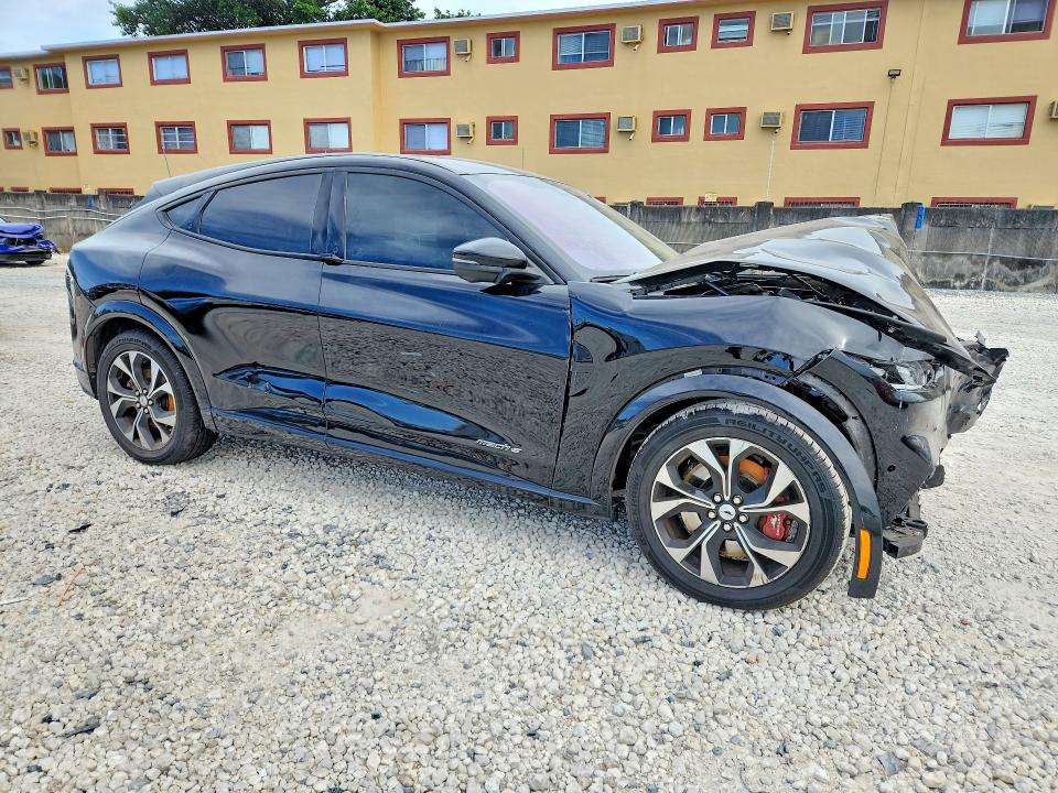 2022 Ford Mustang Mach-e მანქანა იყიდება აუქციონზე, vin: 3FMTK3RM4NMA27832, აუქციონის ნომერი: 56626786