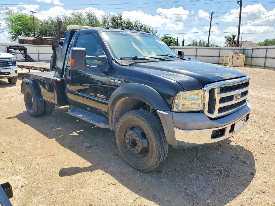 2005 Ford F450 მანქანა იყიდება აუქციონზე, vin: 1FDXF46P15EB33381, აუქციონის ნომერი: 57568706