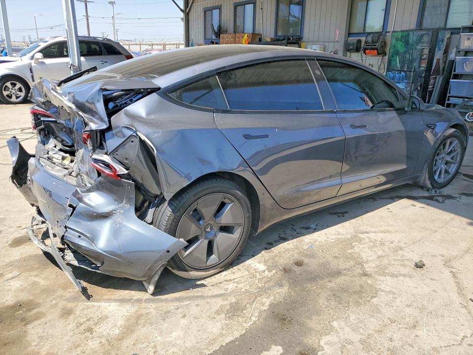 2022 Tesla Model 3 მანქანა იყიდება აუქციონზე, vin: 5YJ3E1EA7NF328417, აუქციონის ნომერი: 58519776