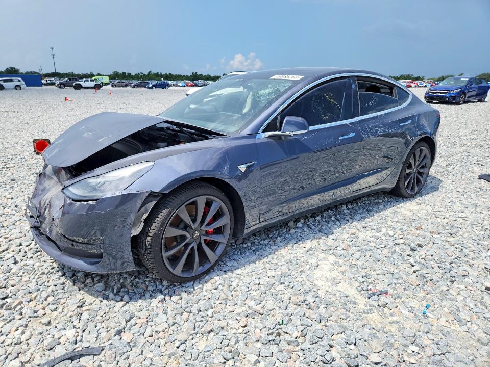 2020 Tesla Model 3 მანქანა იყიდება აუქციონზე, vin: 5YJ3E1EC2LF713513, აუქციონის ნომერი: 49988266