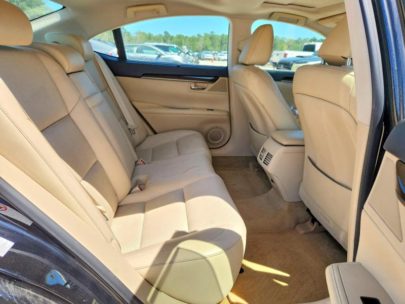 Продажа на аукционе авто 2015 Lexus Es, vin: JTHBK1GG4F2210771, номер лота: 55943826