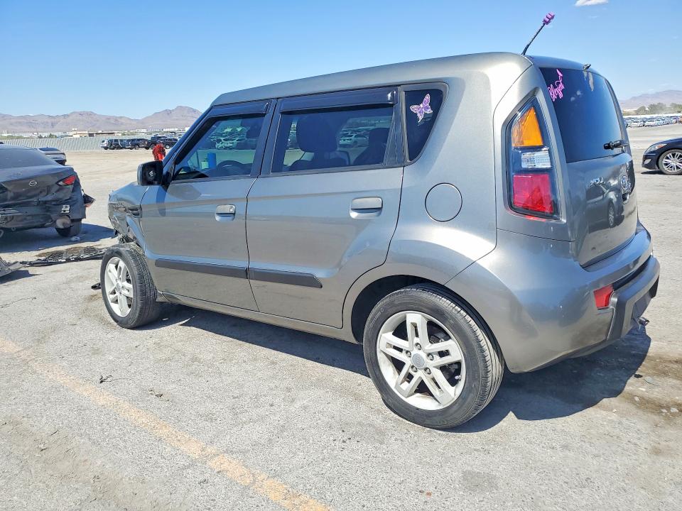 57390826 :رقم المزاد ، KNDJT2A23A7163175 vin ، 2010 Kia Soul مزاد بيع
