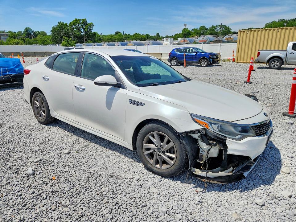 2020 Kia Optima მანქანა იყიდება აუქციონზე, vin: 5XXGT4L35LG392558, აუქციონის ნომერი: 56103706