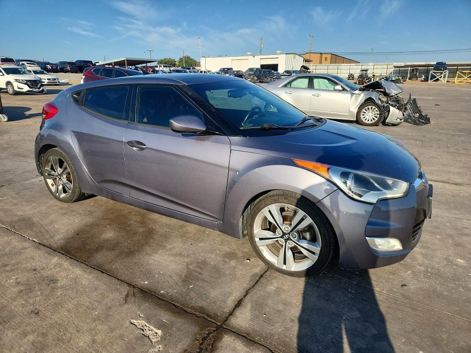 Продаж на аукціоні авто 2017 Hyundai Veloster, vin: KMHTC6AD1HU314443, номер лоту: 57902356